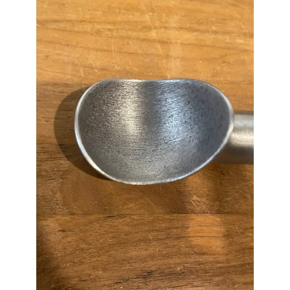 Pampered Chef Ice Cream Scoop Dipper